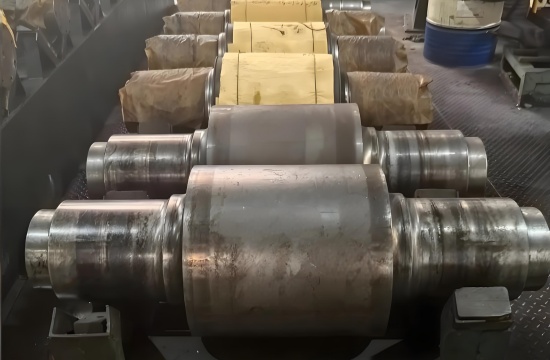Manchons de rouleaux composites à rechargement dur : pour un fonctionnement efficace et stable des p